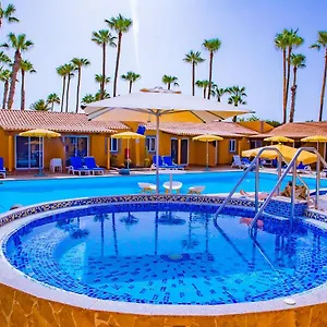 Resort Almendros - Gay Exclusive ***