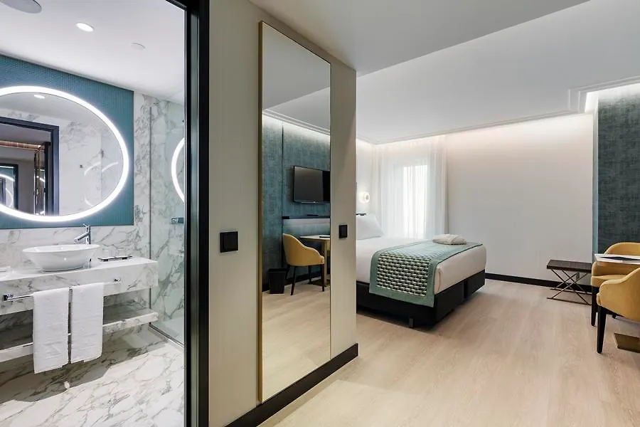 Eurostars Ambassador Hotell Budapest 4*,